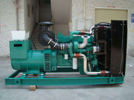 青冈1100kw康明斯柴油发电机组图片 青冈1100kw康明斯柴油发电机组图片